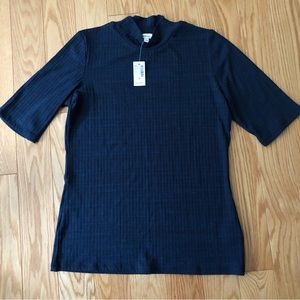 NWT Reitmans Mock Neck Top (Women’s size M)